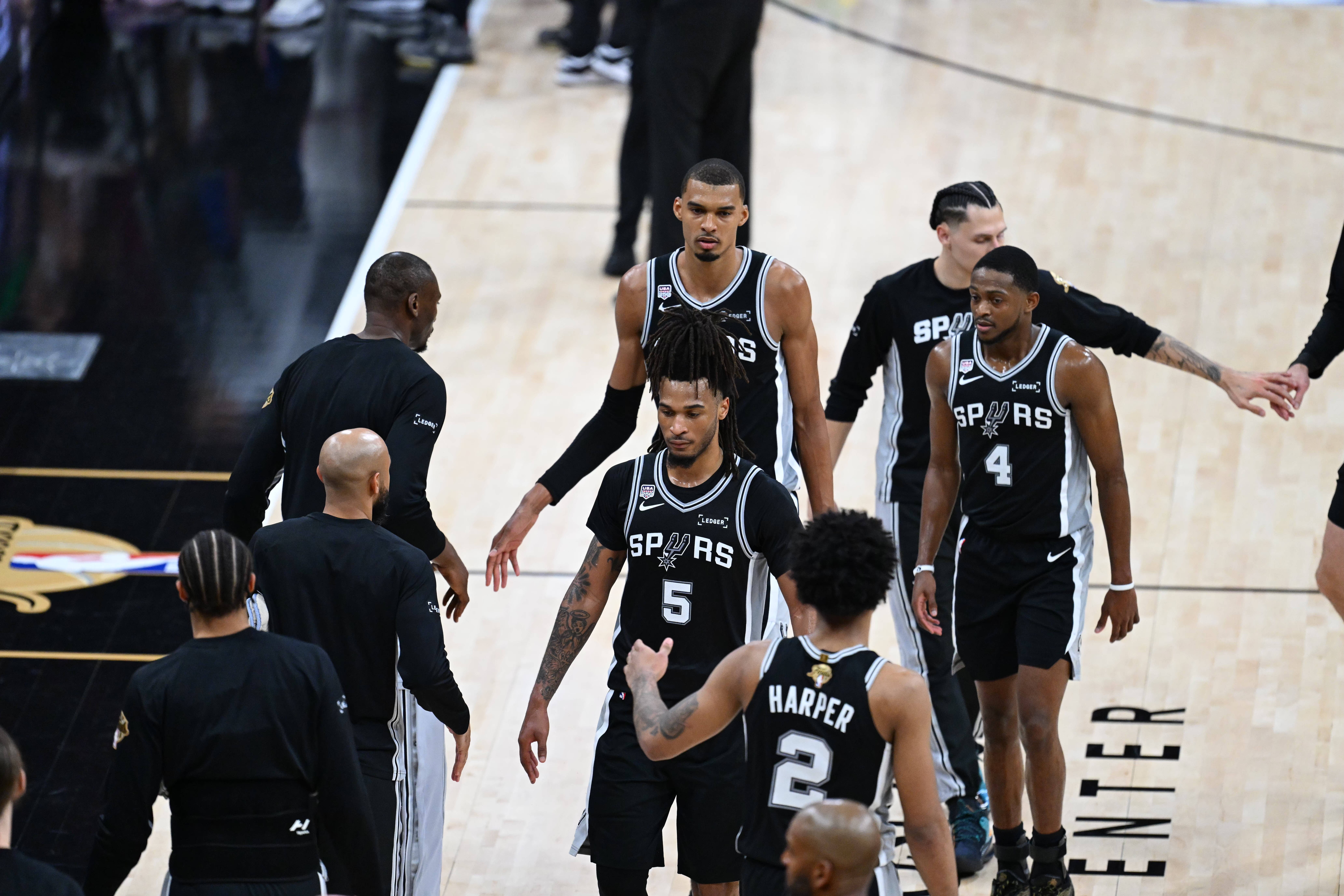 大Q直言:马刺本可3-1领先,年轻不是借口,大脑短路致惜败